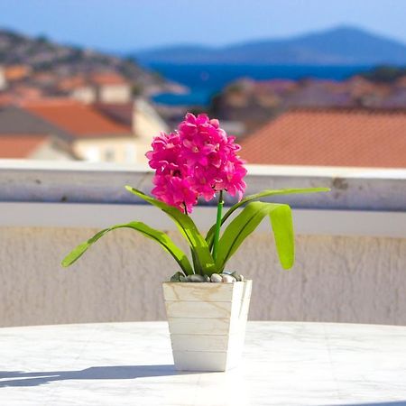 Apartmani Alaga B Tribalj Exteriér fotografie