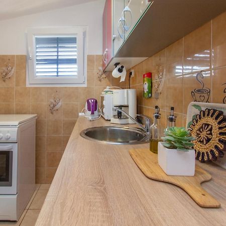 Apartmani Alaga B Tribalj Exteriér fotografie