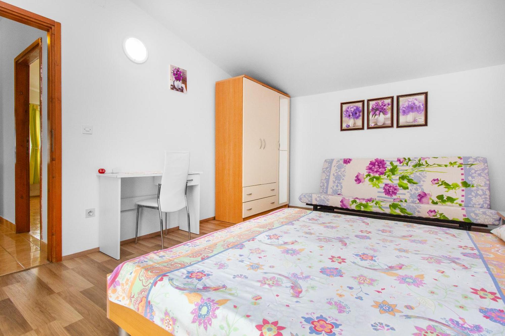 Apartmani Alaga B Tribalj Exteriér fotografie